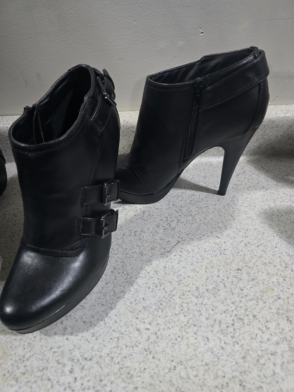 Guess Black High-Heel Ankle Boots with Double Buckle